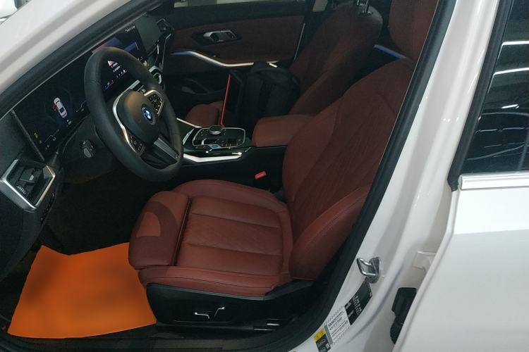 Used BMW i3 2024 eDrive 35 L
