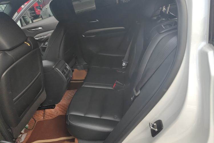 Used Cadillac XT4 2018 28T Two-Wheel-Drive Luxury Model
