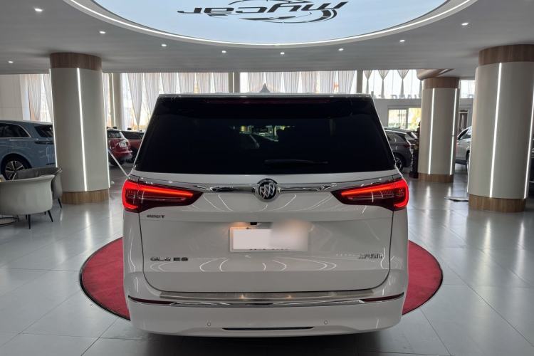 Used Buick GL8 2023 ES Lu Zun Deluxe and Yue Edition
