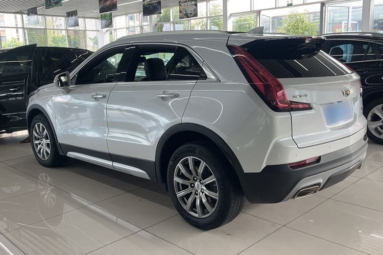 Used Cadillac XT4 2018 28T Two-Wheel Drive Leading Version

