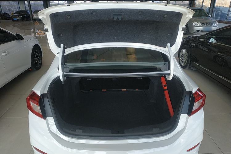 Used Chevrolet Cruze 2017 1.5L Automatic Pioneer Sunroof Edition