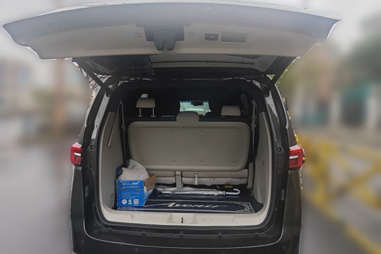 Used Buick GL8 2021 Land Cruiser Executive Class 652T Comfort Model
