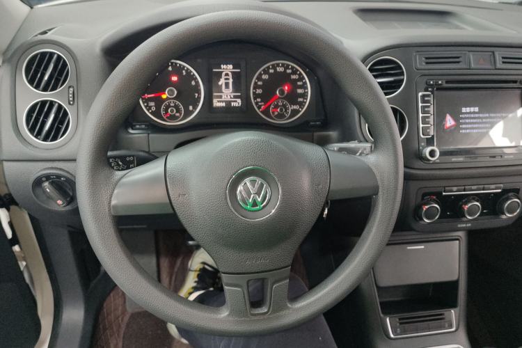 Used Volkswagen Tiguan 2016 300TSI Manual Two-Wheel Drive Trend Edition