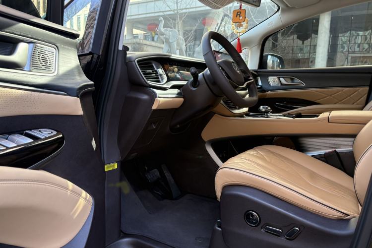 Used Denza D9 2024 DM-i 980 Four-Wheel Drive Prestige Model