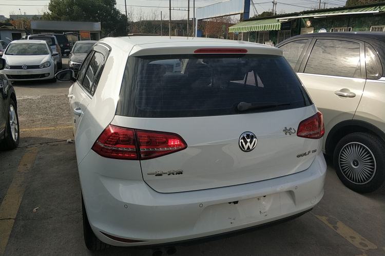 Used Volkswagen Golf 2015 1.4TSI Automatic Comfort Model
