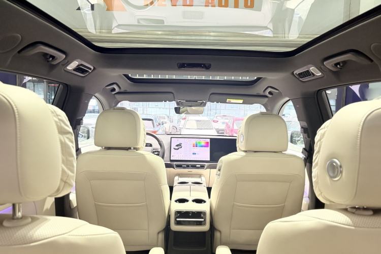 Used Li Auto L8 2023 Pro Model
