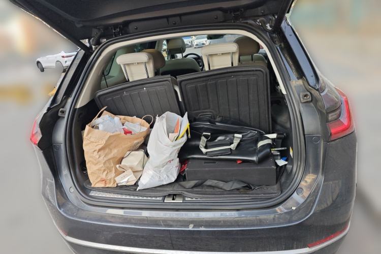 Used Nio ES8 2020 415 km Range 6-Seater Version
