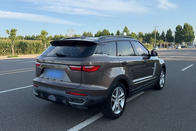 Used Zotye T700 2017 1.8T Dual-Clutch Luxury Model
