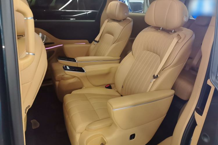 Used VOYAH Dream 2025 PHEV Four-Wheel-Drive Flagship Kunpeng Edition
