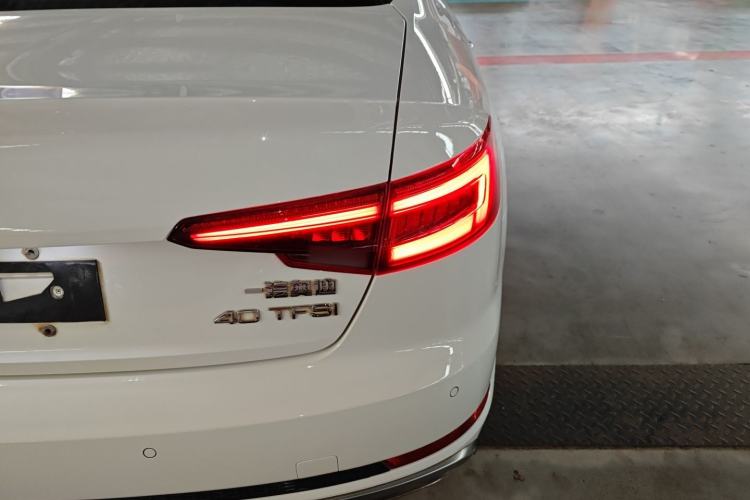 Used Audi A4L 2019 40 TFSI Fashion Edition China VI Emission Standard
