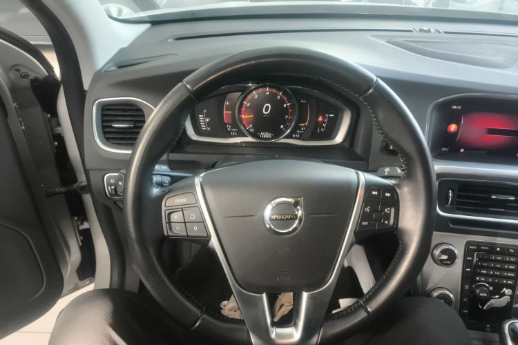 Used Volvo S60 2019 S60L T5 Smart Range Edition
