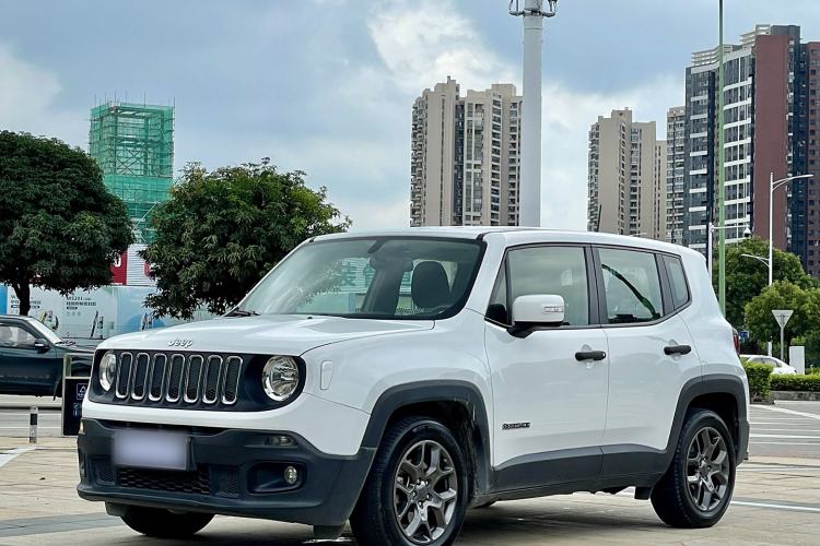 Used  Renegade 2017 180T Automatic Kinetic Edition+
