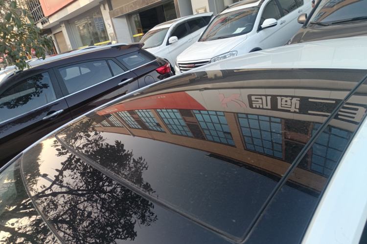 Used Volkswagen Golf 2016 230TSI Automatic Comfort Version
