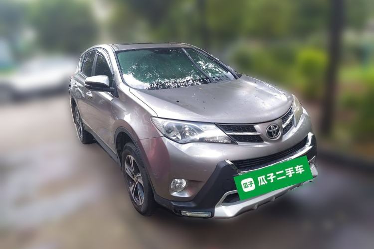 Used Toyota RAV4 2015 2.0L CVT Two-Wheel Drive Fashion Edition
