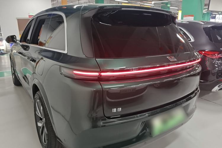 Used Li Auto L8 2023 Pro Model
