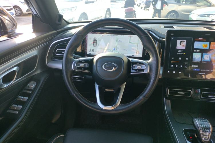 Used GAC Trumpchi GS8 2022 Linghang Series 2.0 TGDI Two-Wheel-Drive Luxury Smart Connectivity Version (7 Seats)