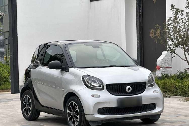 Used  fortwo 2015 1.0L 52 kW Hardtop Passion Edition
