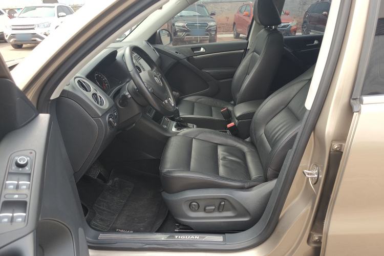 Used Volkswagen Tiguan L 2015 1.8TSI Automatic All-Wheel-Drive Luxury Model