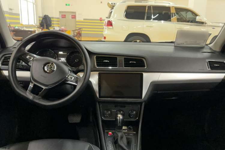 Used Volkswagen Gran Lavida 2017 180TSI DSG Comfort Edition
