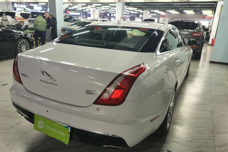 Used Jaguar XJ 2016 XJL 3.0 SC Four-Wheel Drive Panoramic Business Edition
