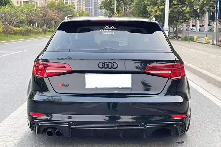 Used Audi A3 2018 30th Anniversary Edition Sportback 35 TFSI Fashion Model
