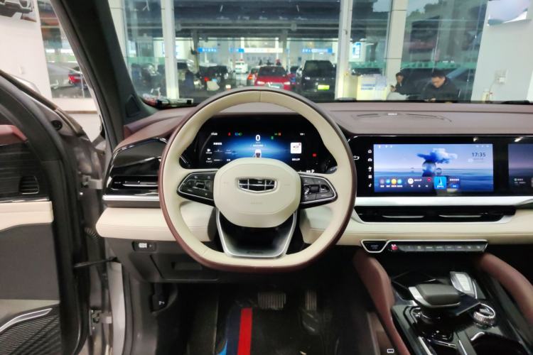 Used Geely Auto Monjaro L 2024 2.0TD High-Power Automatic Two-Wheel Drive Yunqi Version
