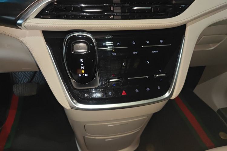 Used Buick GL8 2022 ES Landtrek 653T Comfort Edition
