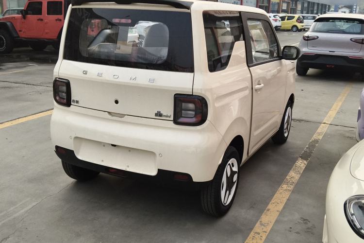 Used  Panda 2025 210 km – Yuanqi Bear