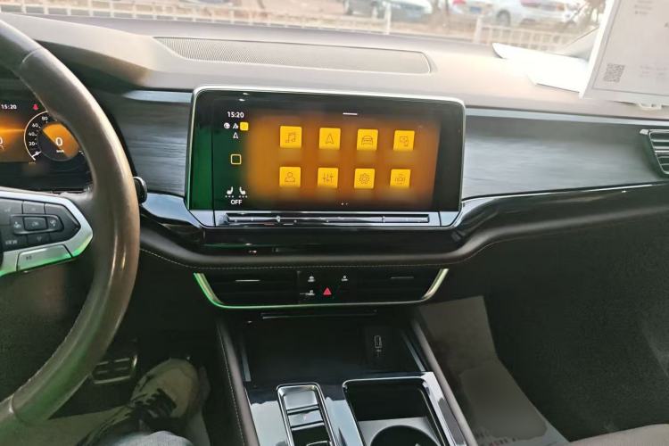 Used Volkswagen Viloran 2022 380TSI Luxury Edition