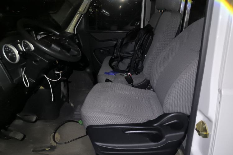 Used Iveco Daily 2017 2.5T A35 Passenger Van 5-7 Seats Model 47Z5
