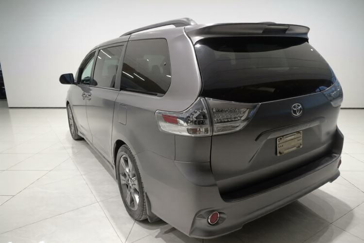 Used Toyota Sienna (Parallel Import) 2015 3.5L Automatic 7-Seater Parallel Import