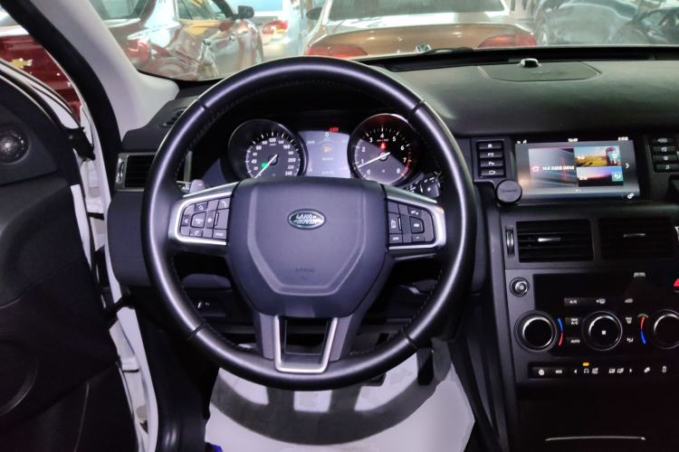 Used Land Rover Discovery Sport 2019 240 PS SE Version China VI Standard