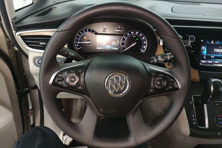 Used Buick GL8 2017 ES 28T Comfort Model China V Standard
