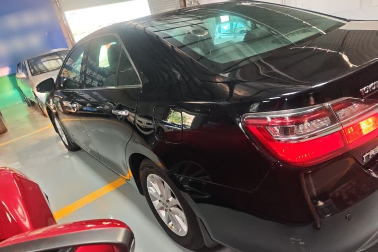 Used Toyota Camry 2015 2.0G Premier Edition
