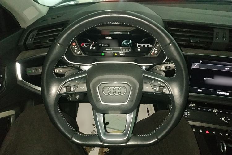 Used Audi Q3 2022 35 TFSI Fashion Dynamic Model