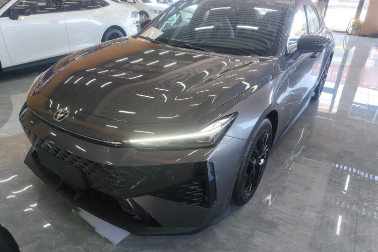 Used Changan UNI-V 2024 1.5T Prestige Edition
