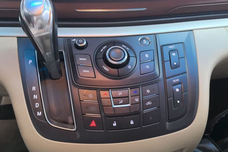 Used Buick GL8 2018 28T Luxury Model China VI Standard
