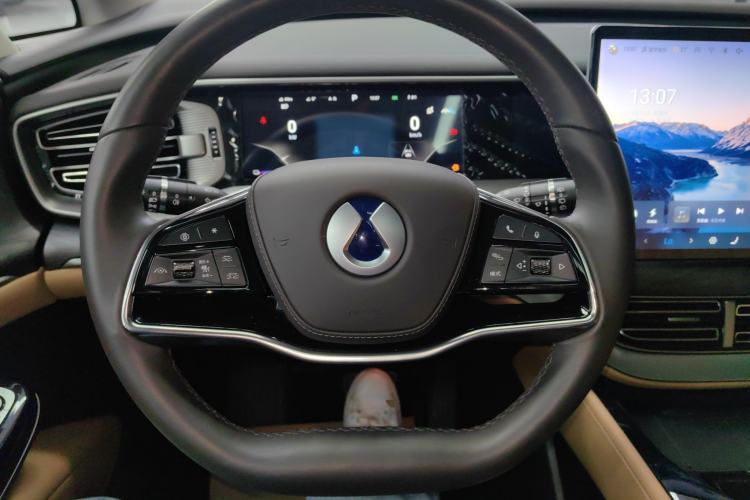 Used Denza D9 2024 DM-i 970 Luxury Model