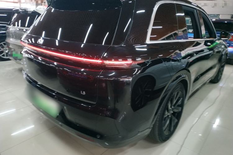 Used Li Auto L8 2023 Pro Model

