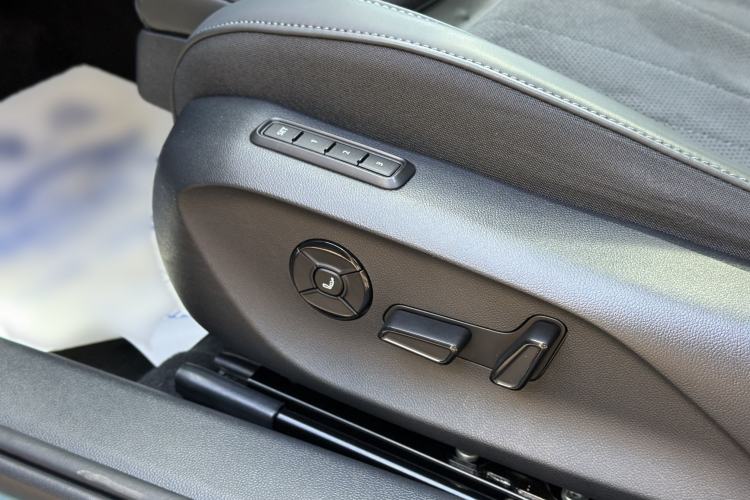 Used Volkswagen Passat 2025 Pro 380TSI Starry Dragon Luxury Edition
