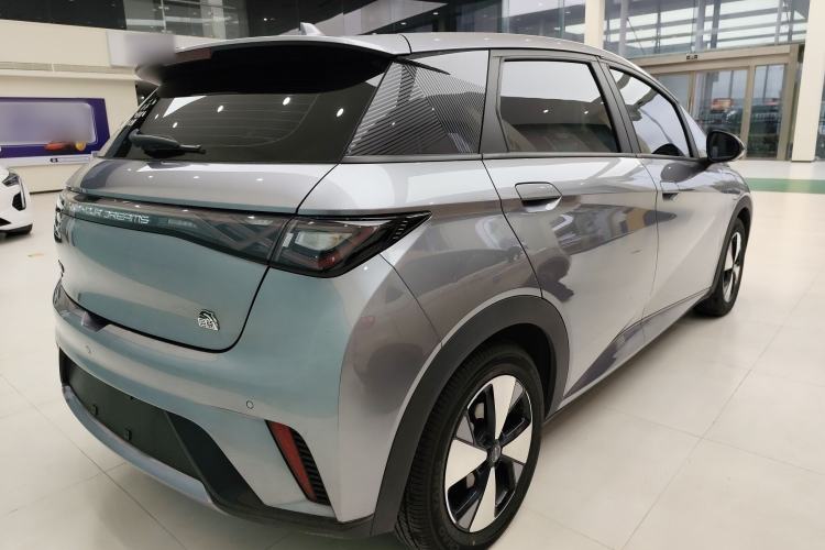 Used BYD Dolphin 2023 420 km Fashion Edition
