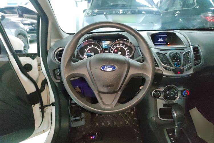 Used Ford Fiesta 2013 Hatchback 1.5L Automatic Fashion Edition