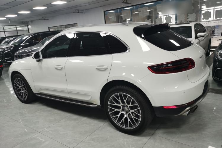 Used Porsche Macan 2017 Macan 2.0T
