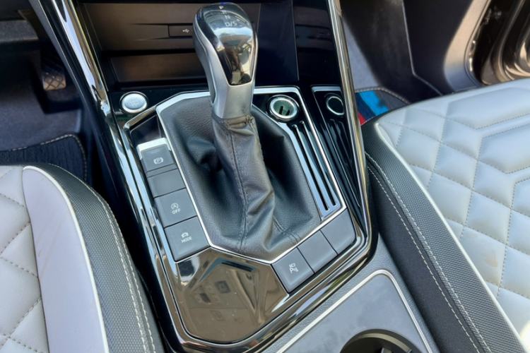 Used Volkswagen Tayron 2023 330TSI Two-Wheel-Drive R-Line High-Energy Version
