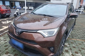 Used Toyota RAV4 2016 2.0L CVT Two-Wheel Drive Fashion Edition China V Standard