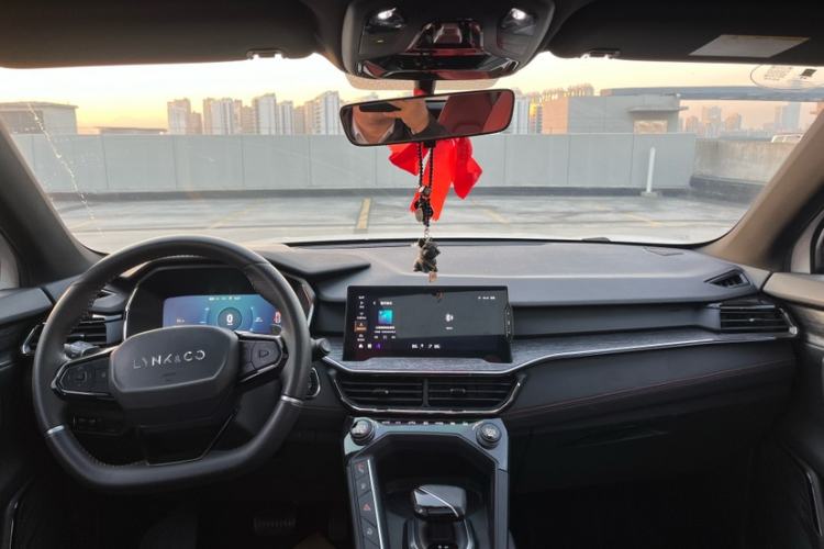 Used Lynk & Co 06 2020 1.5T JinPro model
