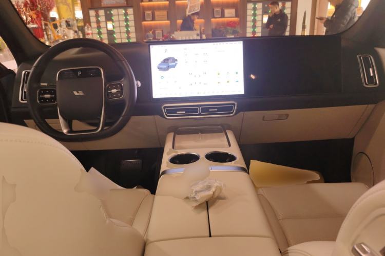 Used Li Auto L7 2024 Ultra Model
