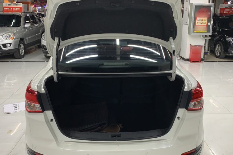 Used Nissan Lannia 2020 1.6L CVT Cool Edition
