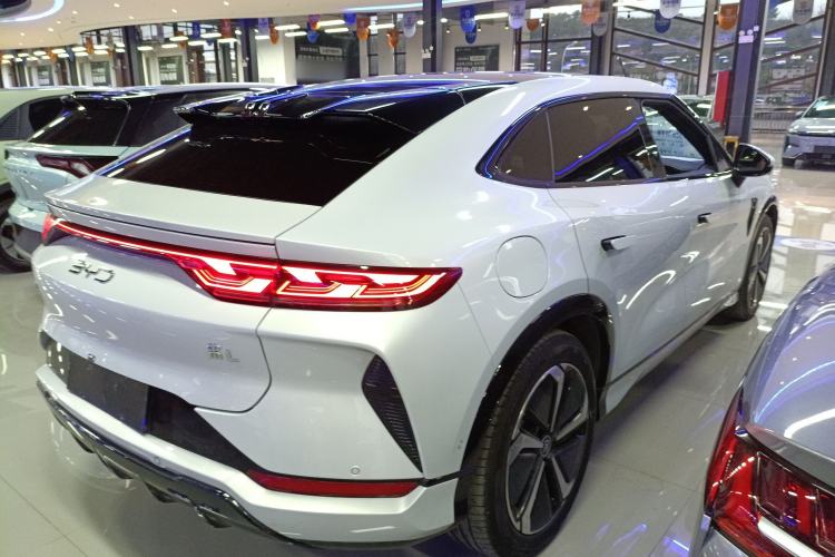 Used BYD Song L EV 2024 662 km Excellence Version
