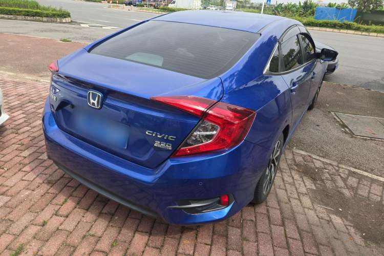Used Honda Civic 2016 220TURBO CVT Luxury Edition
